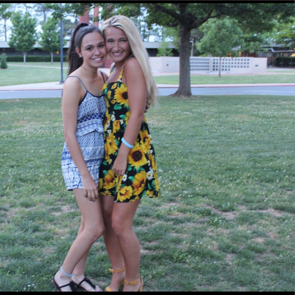 sunflower dress!!